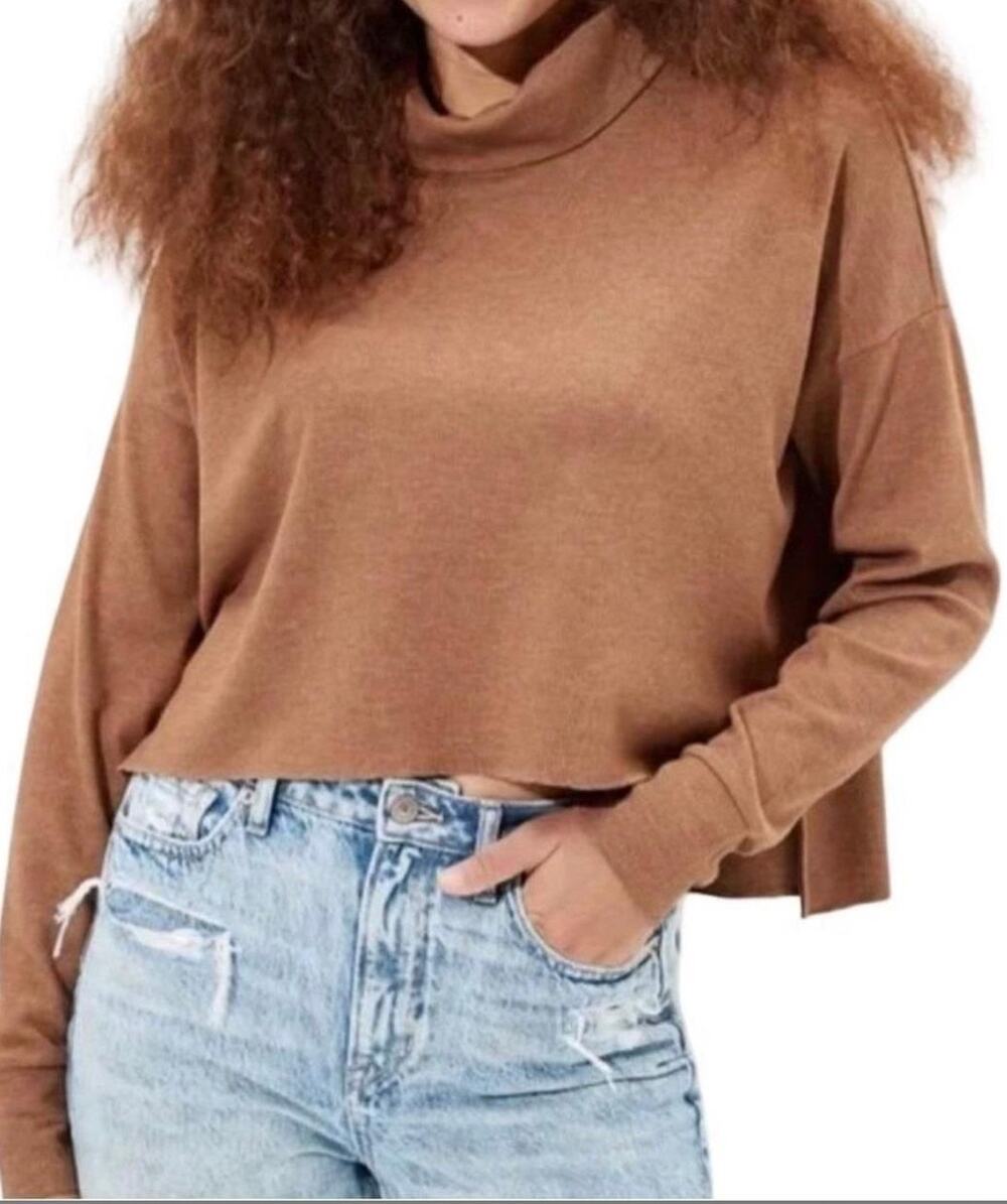 American eagle tan cropped sweater